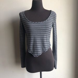 Olivia Rae sz M stripped cropped shirt